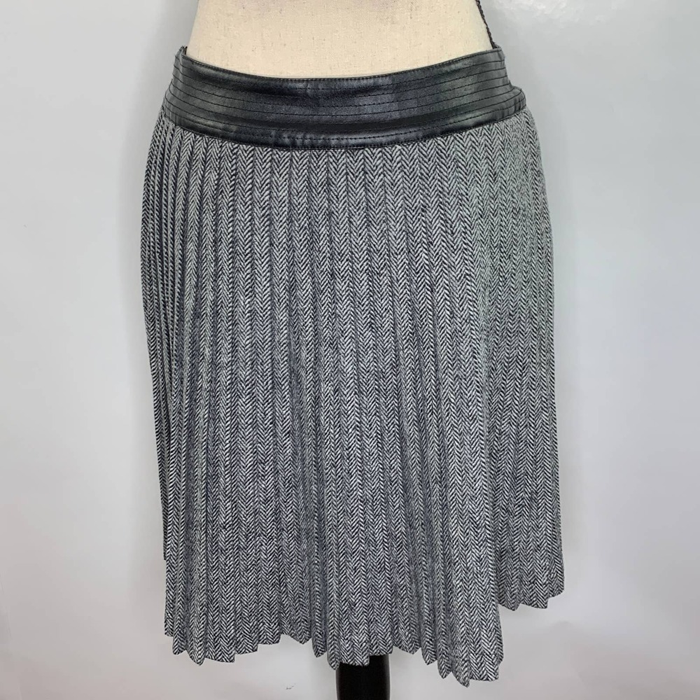 Altar'd State Gray Herringbone Pattern Pleated Fa… - image 4